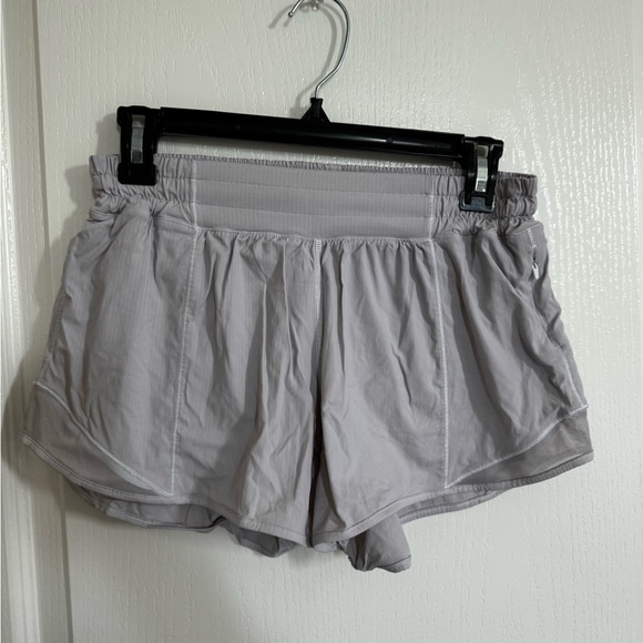Lululemon gray hotty hot shorts - Picture 2 of 4